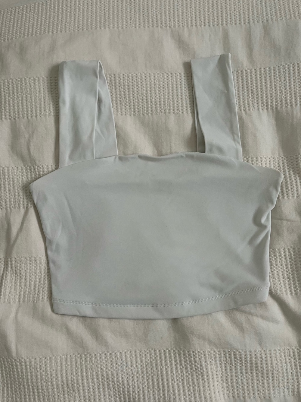 DYNAMITE white cropped top